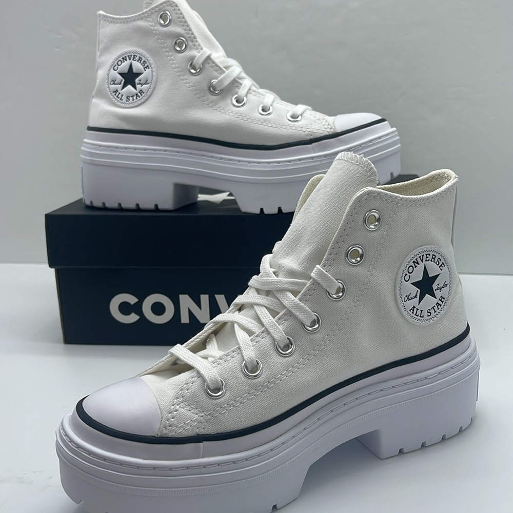 Converse WMNS High-Top Platform Sneakers A10364C
CTAS LUGGED HEEL HI WHITE/BLACK - Picture 15 of 16